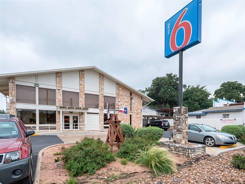 Hotel 6-boerne, Tx 2*